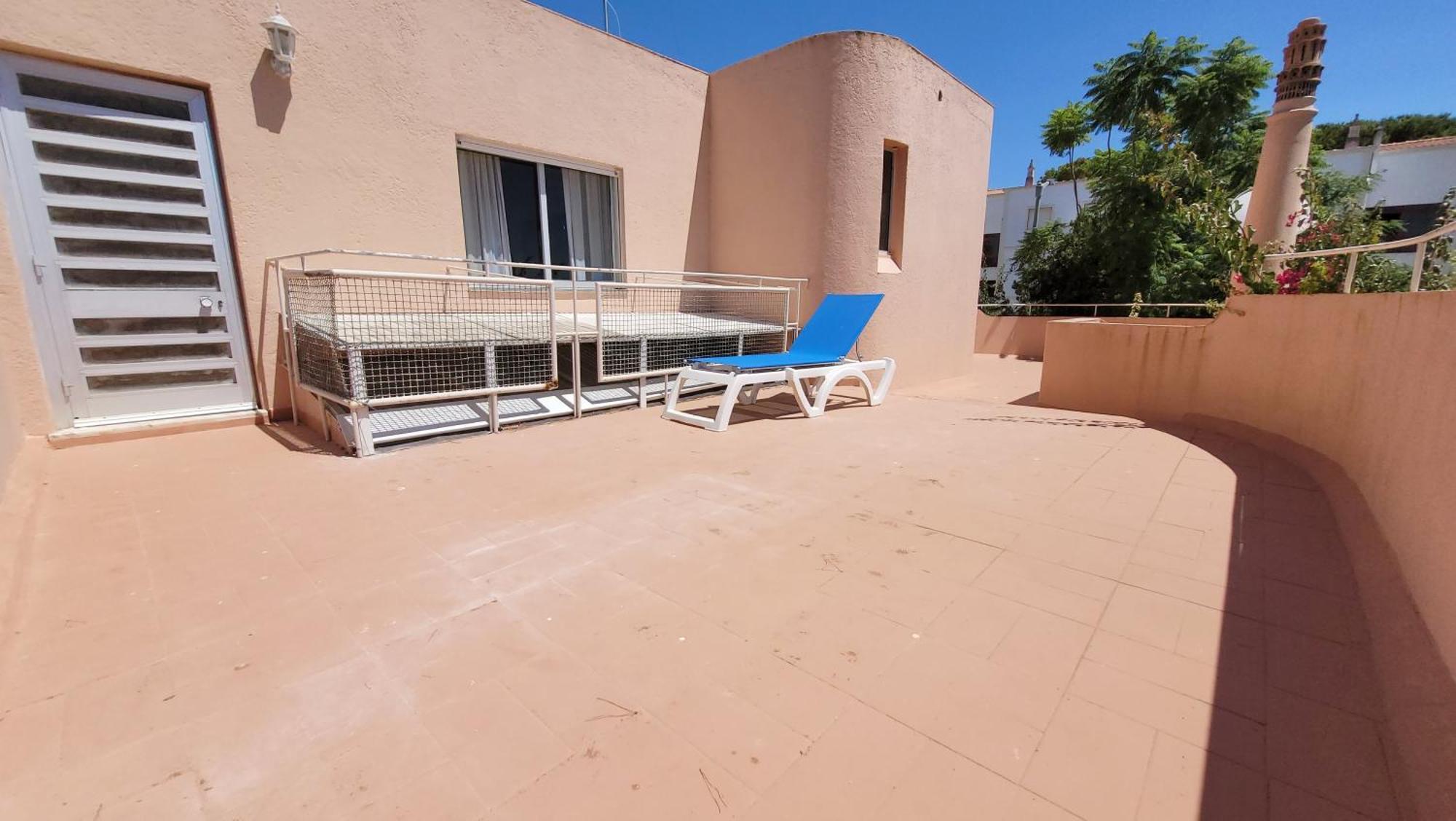 Walking Distance To The Centre - Snooker Table - Private Pool - 5 Bedrooms كوارتيرا المظهر الخارجي الصورة