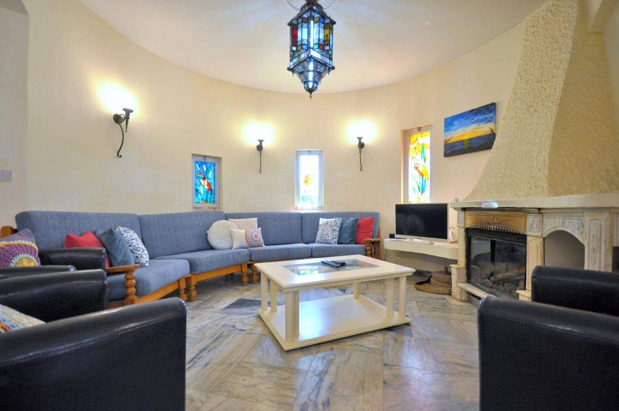 Walking Distance To The Centre - Snooker Table - Private Pool - 5 Bedrooms كوارتيرا المظهر الخارجي الصورة