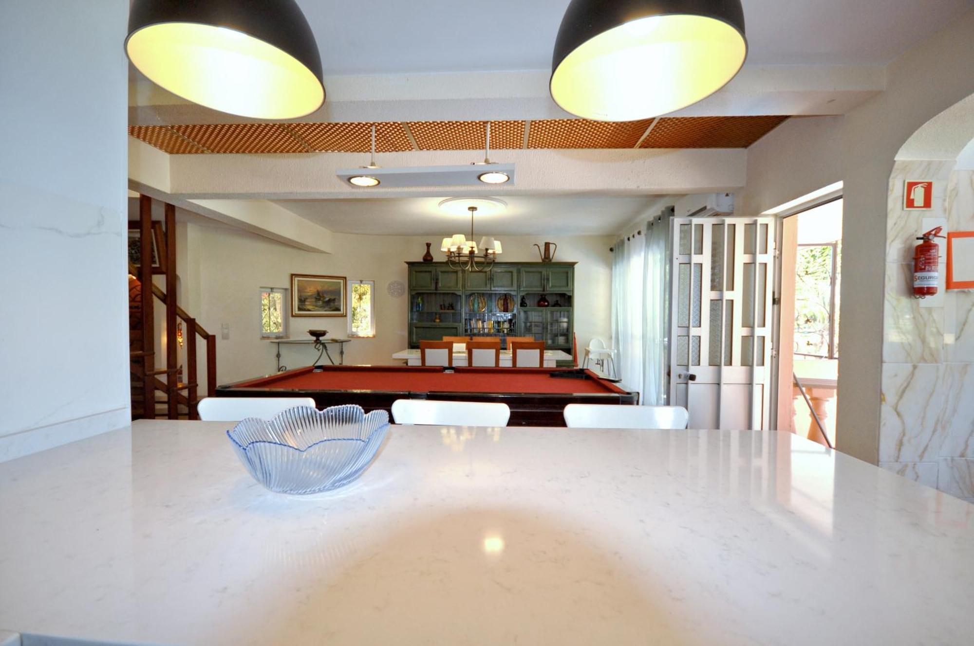 Walking Distance To The Centre - Snooker Table - Private Pool - 5 Bedrooms كوارتيرا المظهر الخارجي الصورة