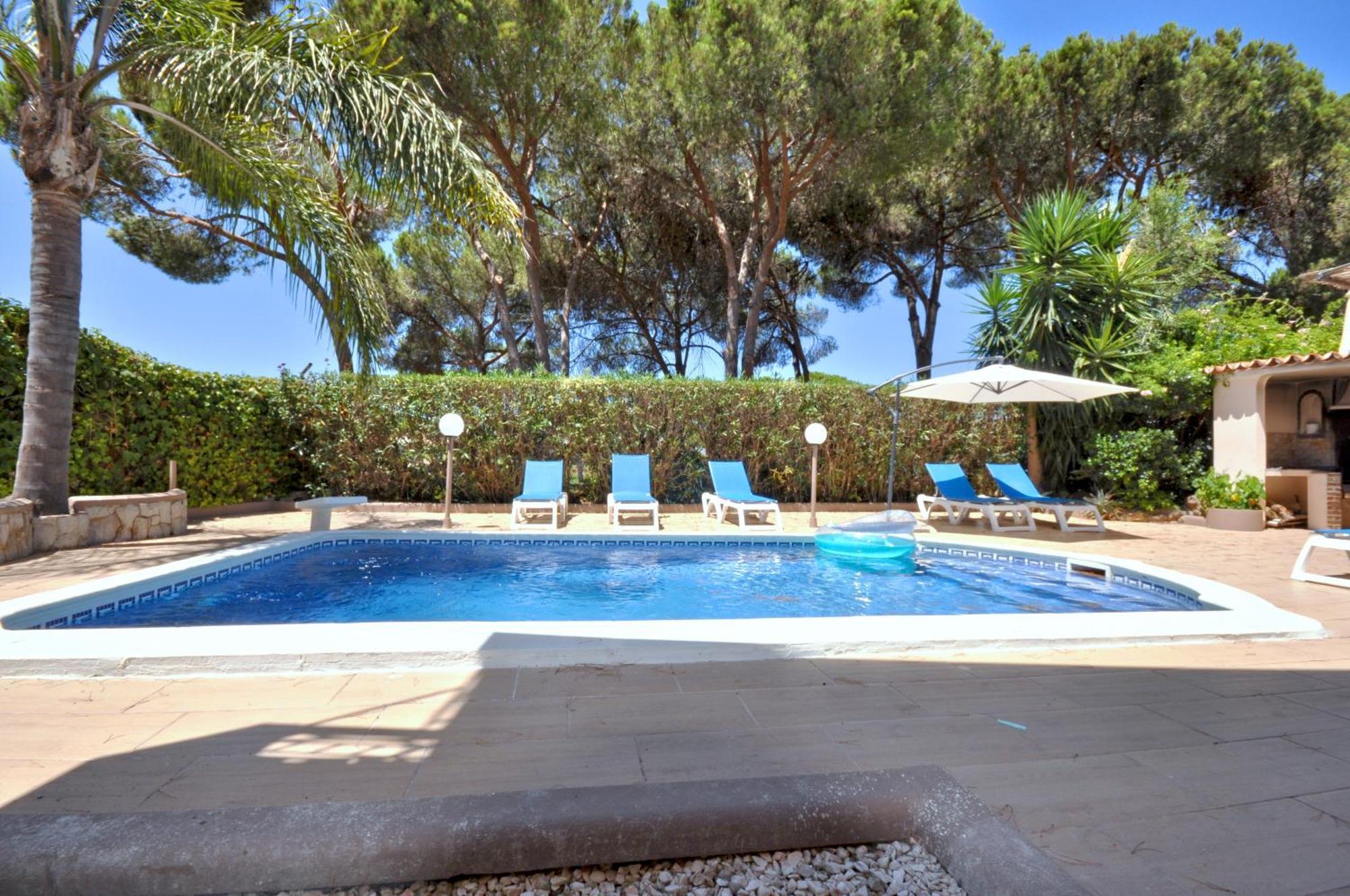 Walking Distance To The Centre - Snooker Table - Private Pool - 5 Bedrooms كوارتيرا المظهر الخارجي الصورة
